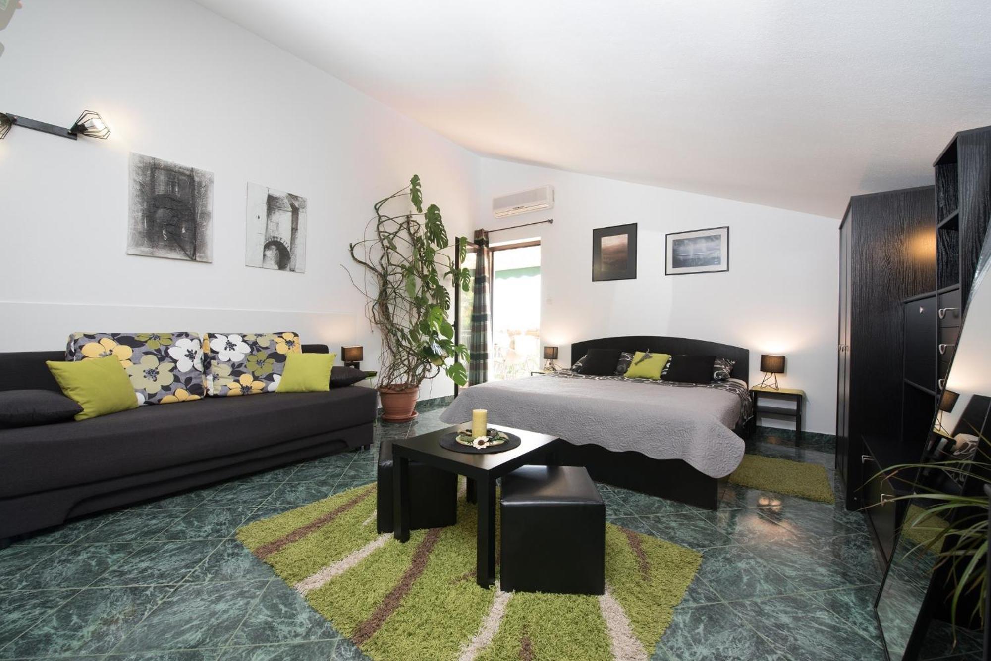 Apartments Villa Zara Lovran Exterior photo